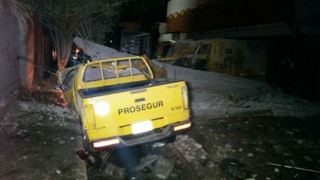 Con armas y explosivos robaron 40 millones de dólares de una bóveda en Ciudad del Este