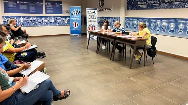 Se viene el fútbol femenino. Se realizó el sorteo del círculo superior y la primera fecha comenzará el domingo 17 de marzo.&nbsp; 