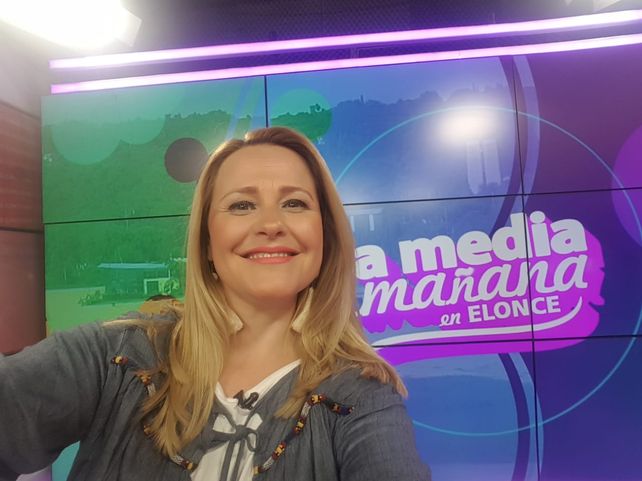 A media mañana. La periodista y conductora hace de lunes a viernes su programa en Canal Once junto a César Abraham.&nbsp;
