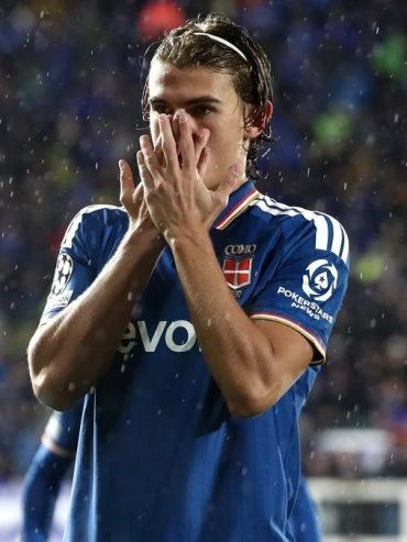 Show de Nico Paz en la goleada del Como sobre el Manchester United