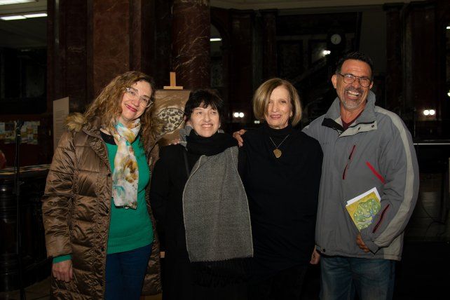 Livia Vives, Marita Gimpel, Magdalena Aliau y Orlando Valdéz