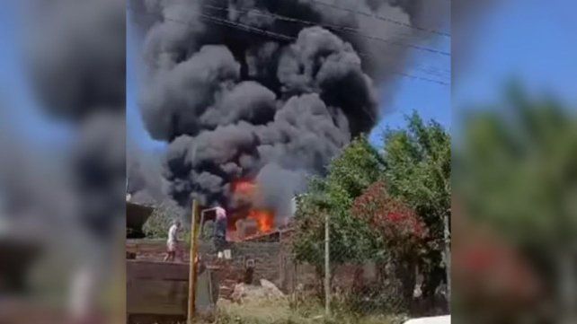 Río Negro: se emborrachó, discutió con su familia e incendió su propia casa
