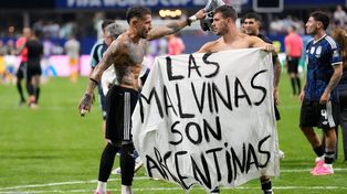 De Malvinas al bolsillo: la selección ocupó los espacios vacíos de la política