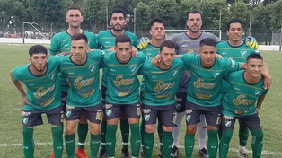 Juventud Unida de Santa Isabel, con Laureano Tombolini en el arco, se consagró campeón de la liga venadense.