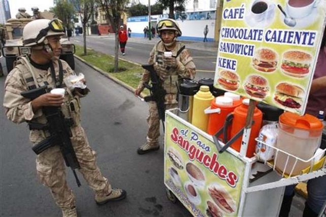 Detuvieron a un hombre disfrazado del personaje Guasón en un desfile en Perú