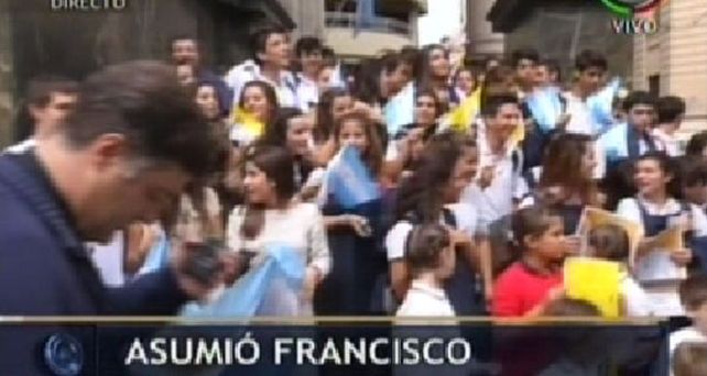La Catedral y las iglesias del país dieron campanadas de bienvenida al Papa Francisco