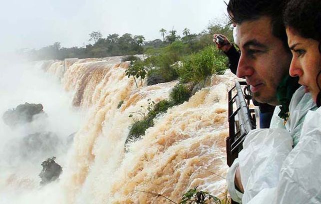 El caudal del río Iguazú alcanzó una marca nunca antes registrada.