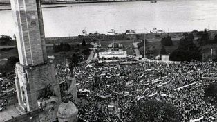 El cierre de campaña de la UCR en Rosario, el 28 de octubre de 1983. Las agencias nacionales de noticias estimaron una concurrencia de entre 300 a 400 mil personas.