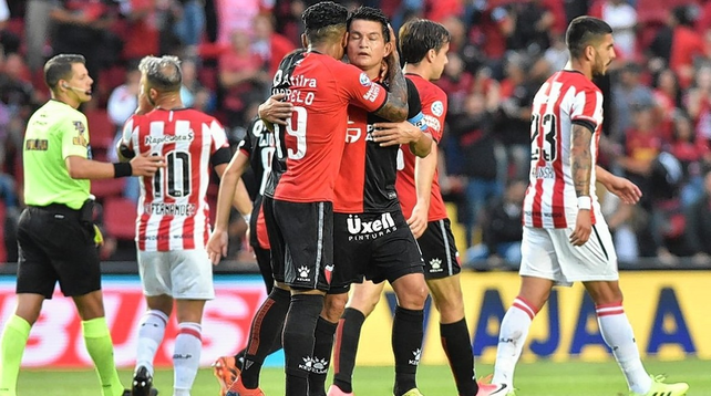 Domínguez apostaría por una nueva fórmula ofensiva en Colón