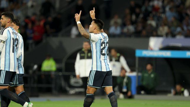 Videos: Lautaro Martínez, Nico Paz y Cuti Romero le dan la victoria a la Selección argentina