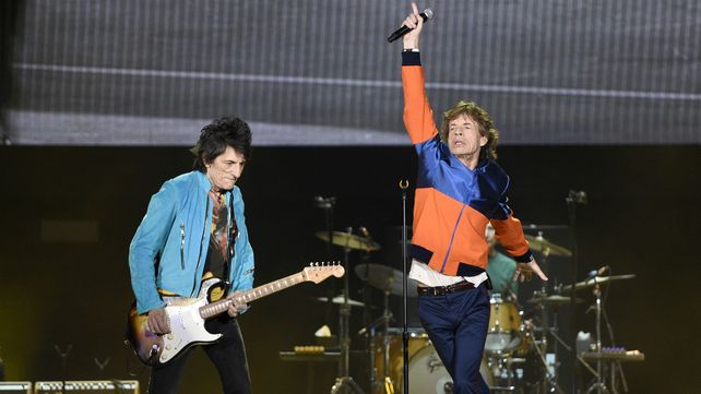 Jagger y Wood en acción. Los Rolling Stones no defraudaron en el Desert Trip