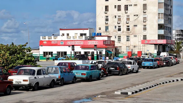 Golpe al turismo en Cuba: cierran hoteles por los cortes de luz en plena temporada