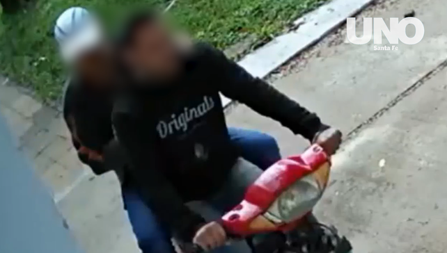 Video: así actúan los motochorros en Santa Fe