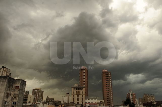 La EPE normalizó el abastecimiento a la zona afectada por el rayo