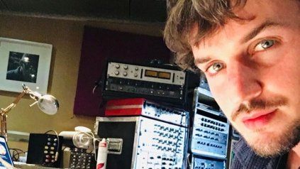 Tomás Crox es rosarino pero vive en Londres.