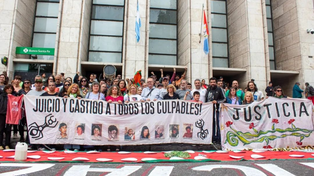 La Asamblea del 19 y 20 de diciembre pidió justicia por las víctimas rosarinas del estallido. Este miércoles marcharán contra las medidas del gobierno de Milei
