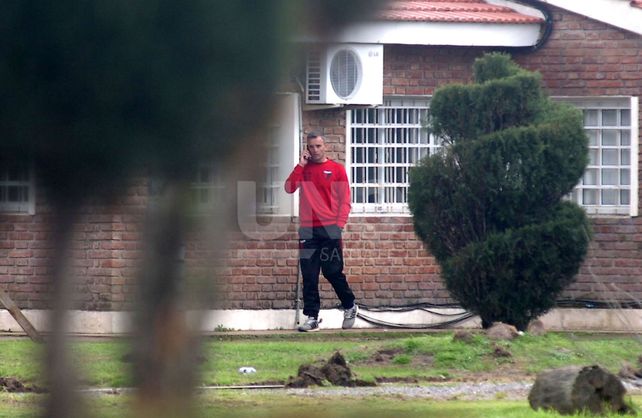 Pablo Lavallén dirigió el entrenamiento y se resiste a irse