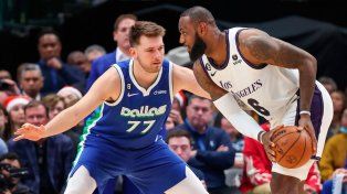 Una descomunal tarea de LeBron James no fue suficiente para Los Lakers