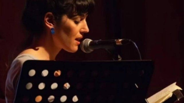 La escritora paranaense Mariana Bolzán ganó el Premio Fray Mocho con su primera novela Horizonte de Sucesos