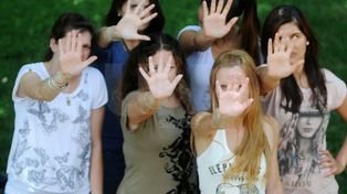 Se presenta el libro: Por Ellas... 5 años de informes de femicidios