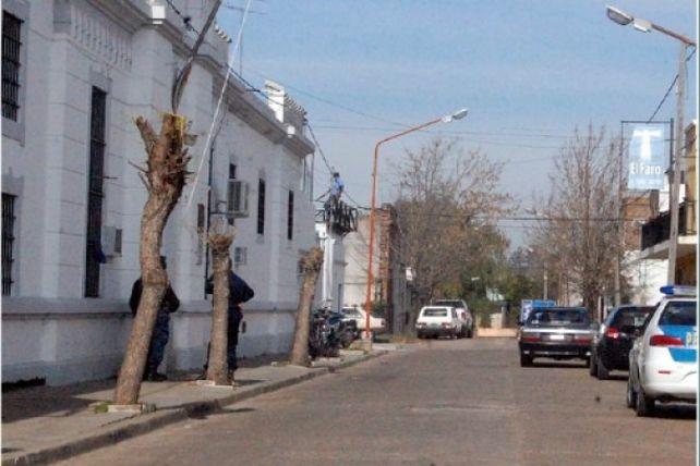 Penitenciario se habría cortado dos dedos para cobrar el seguro