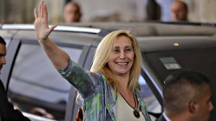 En Balcarce 50. Algunas versiones señalan a la hermana del economista como próxima secretaria general de la Presidencia.