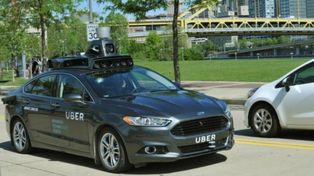 Google acusa a Uber de robarle tecnología para los autos sin chofer
