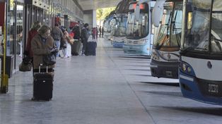 Gobierno y empresarios llegaron a un acuerdo y se levantaría el paro de la UTA