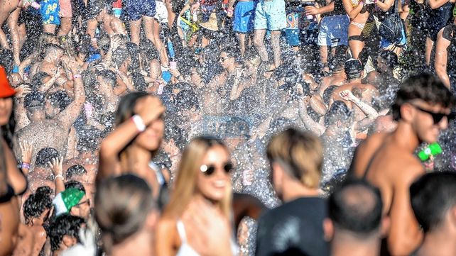 El intenso calor acompañó a una verdadera fiesta en El Plumazo.