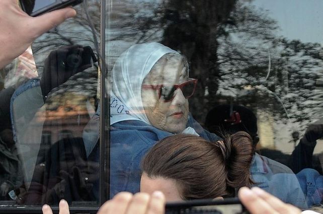 La titular de Madres de Plaza de Mayo