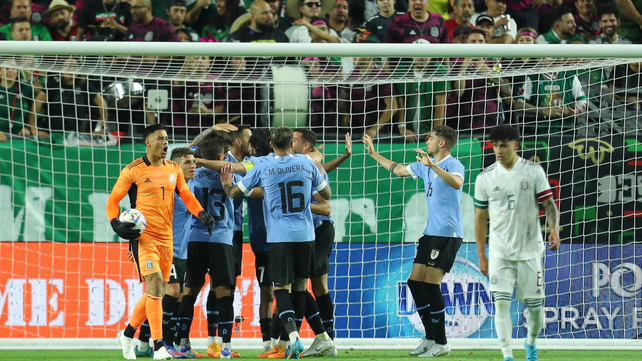 Uruguay goleó a México, rival de la Argentina en Qatar 2022