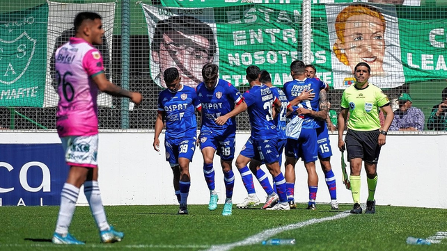 El Unión de Munúa hizo pata ancha en Junín y le ganó un partido para el infarto a Sarmiento