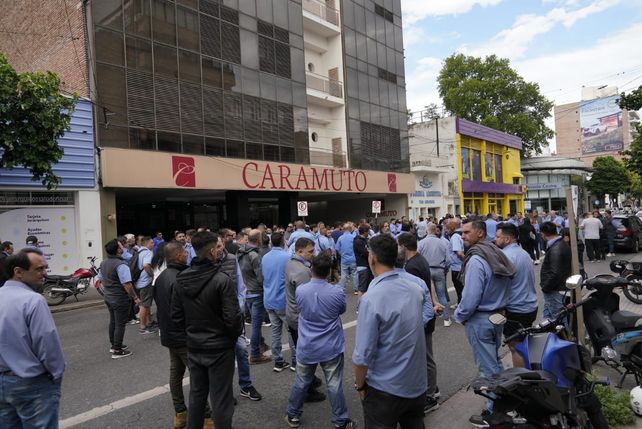 Este lunes a la mañana se reanudó el valetario del chofer César Roldán.&nbsp;