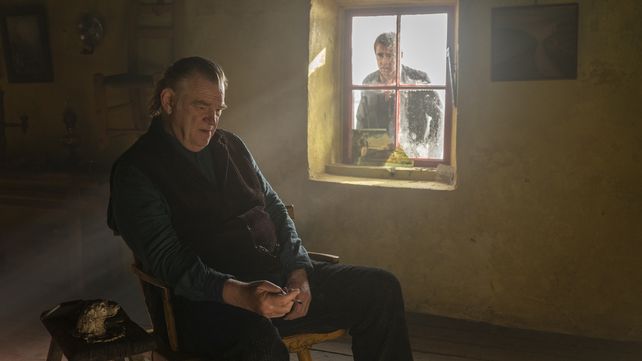 Brendan Gleeson y Colin Farrell (en la ventana)