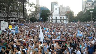 En varias ciudades del pa&iacute;s se pidi&oacute; al gobierno protecci&oacute;n contra el delito