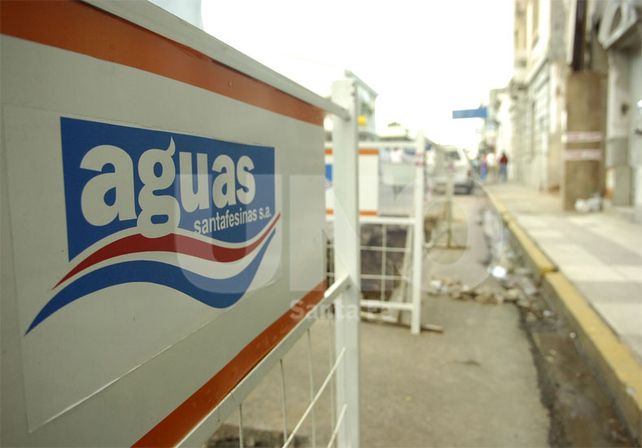 Suba. El gobierno firmará hoy la resolución que incrementa la factura de los clientes de Assa / Foto: Mauricio Centurión - Uno Santa Fe