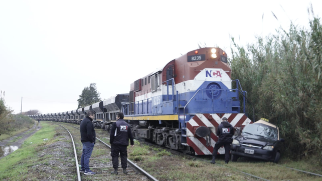 El choque sucedió este lunes a la mañana temprano. Personal de PDI trabaja en el lugar