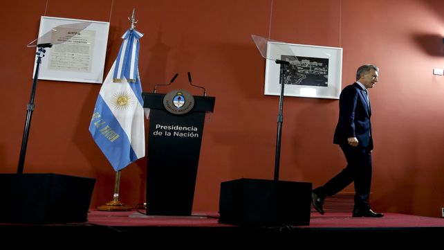 El presidente realizó su despedida por Cadena Nacional.