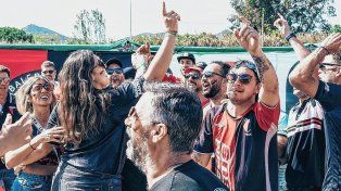 Colón oficializó la creación de la filial colonista en Barcelona.