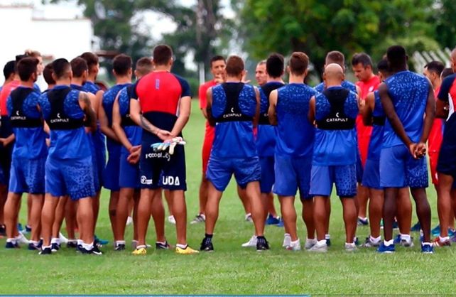 Unión ya tendría confirmado tres amistosos antes de la reanudación de la Superliga