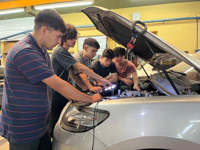 Los alumnos de la técnica Nº 465 aprenden a diario y dejan su huella.