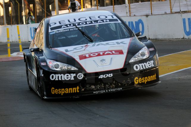 Súper TC2000: comienza la acción en el renovado circuito callejero de la ciudad de Santa Fe