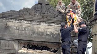 Pelea entre la vida y la muerte el preso fugado de una comisaría de Pilar que fue recapturado en el cementerio de San Jerónimo Norte