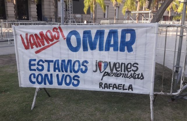 Así luce la Plaza 25 de Mayo en la previo del acto de asunción del nuevo gobernador