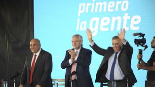 Alberto Fernández fue a Tucumán con Manzur y Jaldo y se trajo el compromiso del apoyo del peronismo tucumano si intenta ir por la reelección.