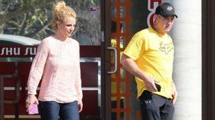 La cantante Britney Spears junto a&nbsp; su padre Jamie Spears, con quien mantiene una batalla judicial.