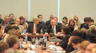 El oficialismo logró dictamen y Diputados tratará el memorándum con Irán