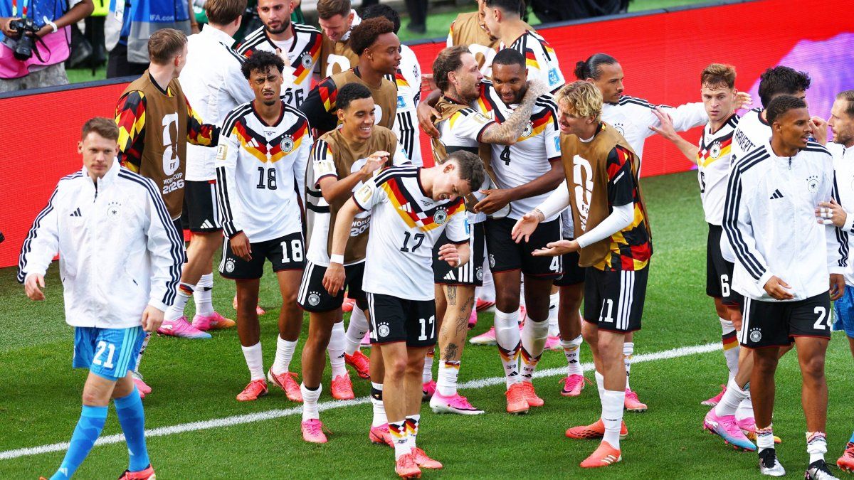 Alemania se lo dio vuelta a Costa de Marfil en el final y clasificó a los 16avos