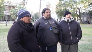 Problemas de salud y empleo: cómo está la familia que vivió un mes en plazas céntricas