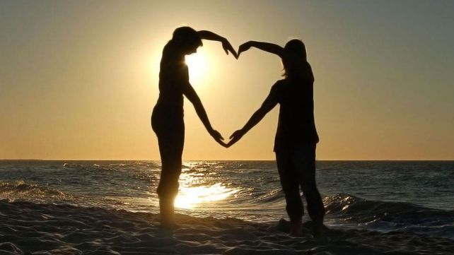 Qué genera el amor en el cuerpo de una persona